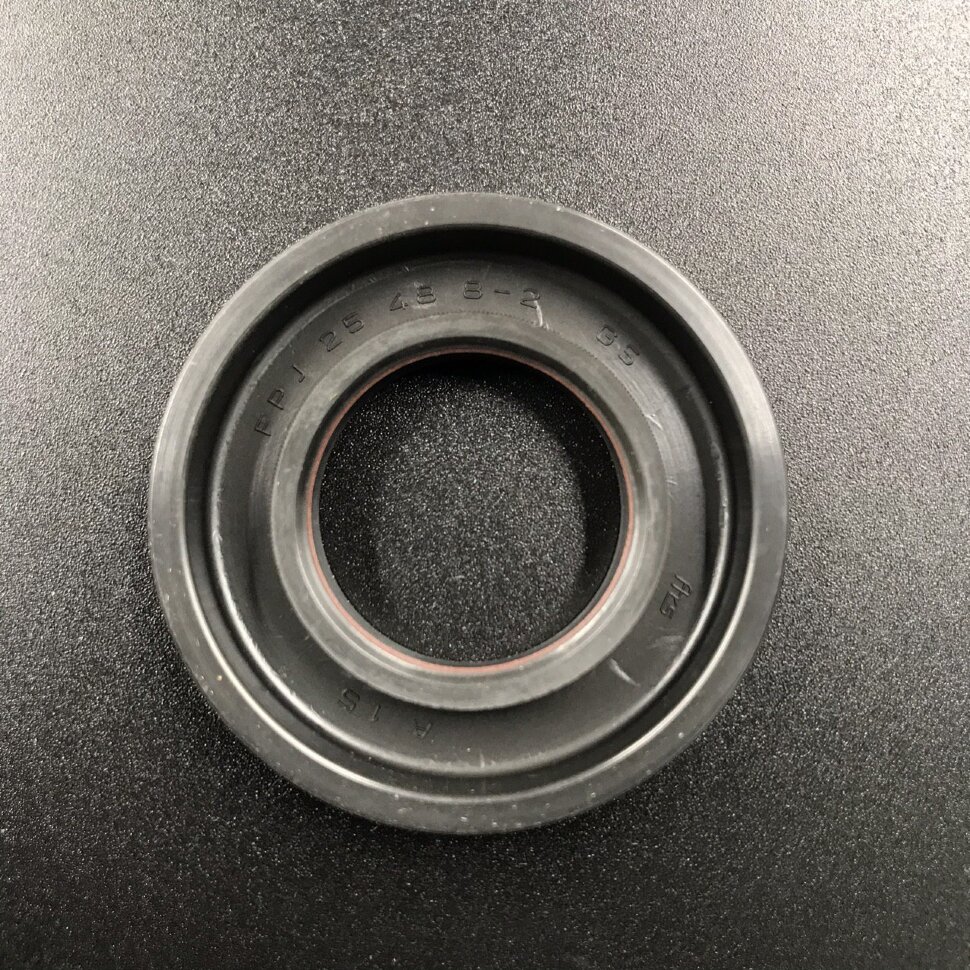 картинка Сальник Yamaha (93102-25M28) (25x48x8) (Yamaha)