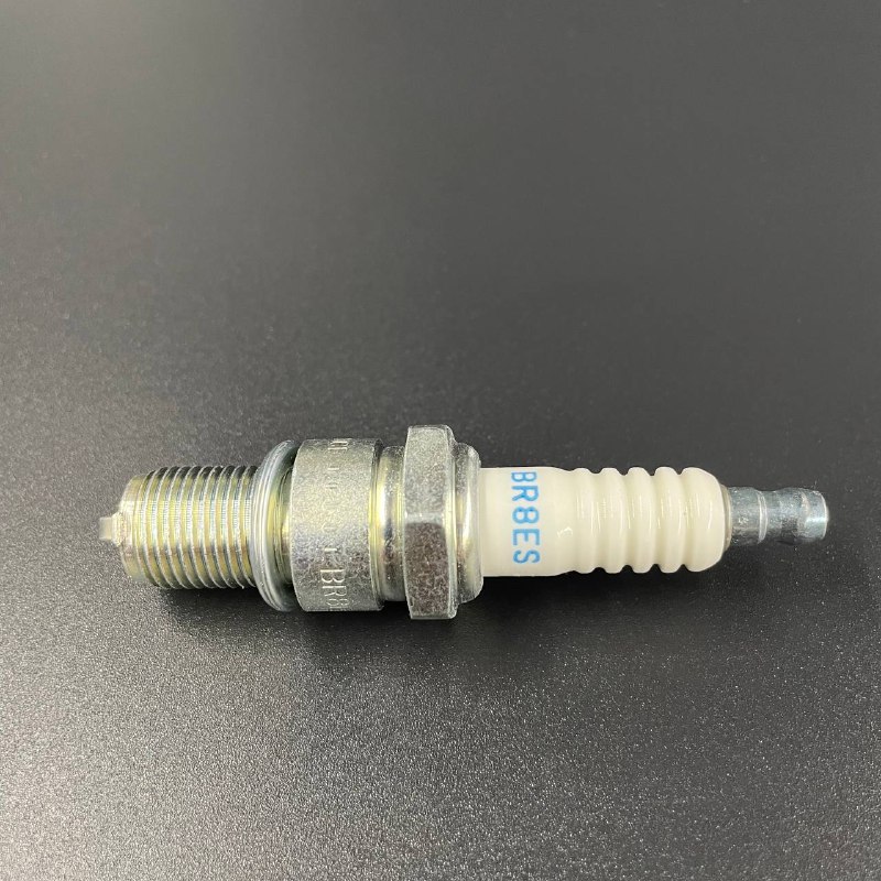 Свеча зажигания NGK BR8ES 5422