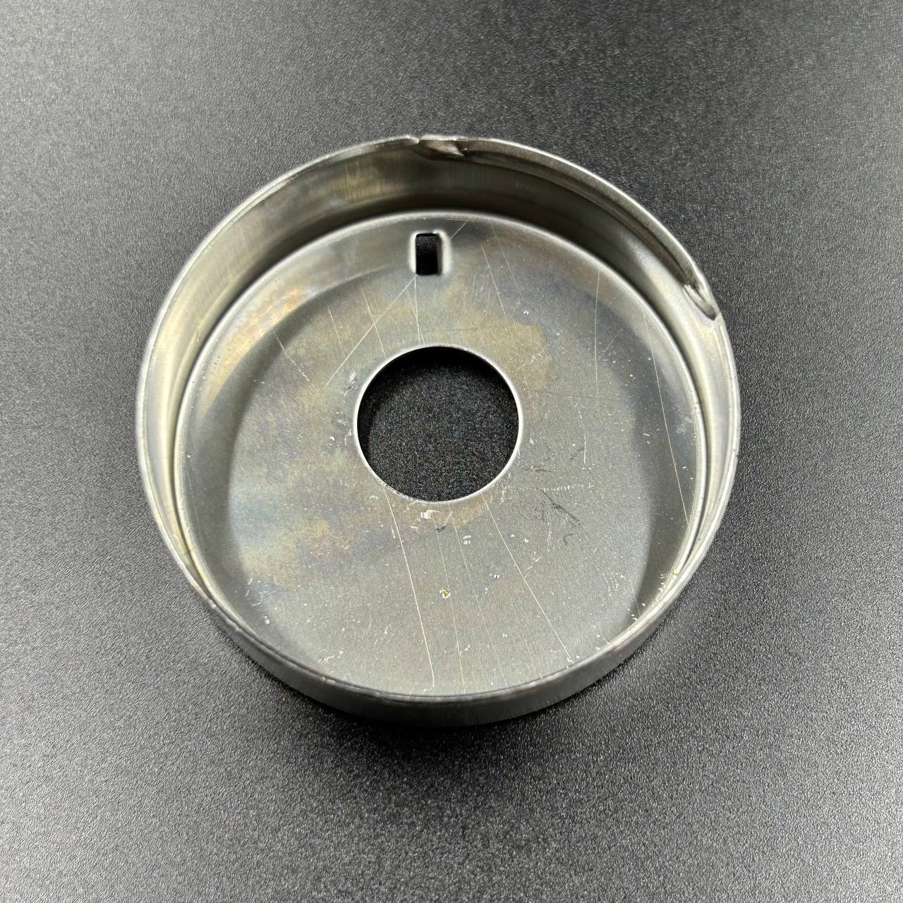 картинка Стакан помпы охлаждения Suzuki DF40-60(A); DF25 (V-Twin) (Omax)