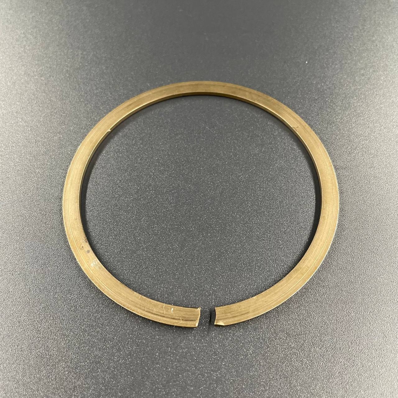 картинка Кольцо стопорное Yamaha 40 (Omax)