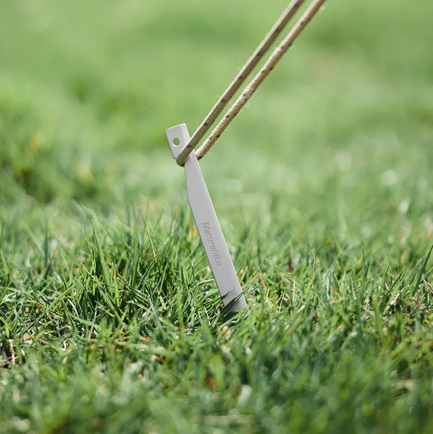 картинка Колышки Naturehike алюминиевые (8 шт.) 20 см, черные, V-образные