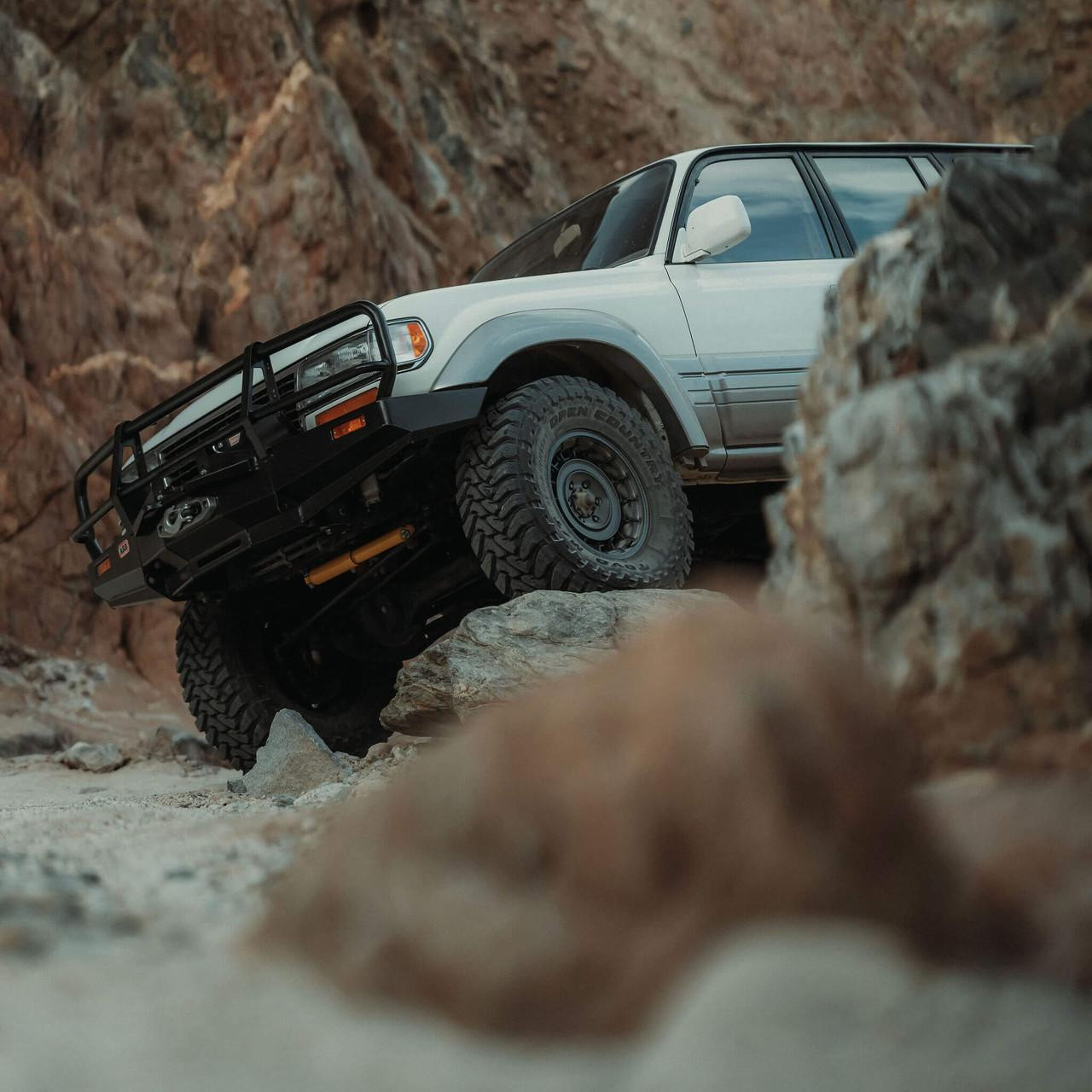 Бампер передний для Lexus LX450 и Toyota Land Cruiser ARB Deluxe силов