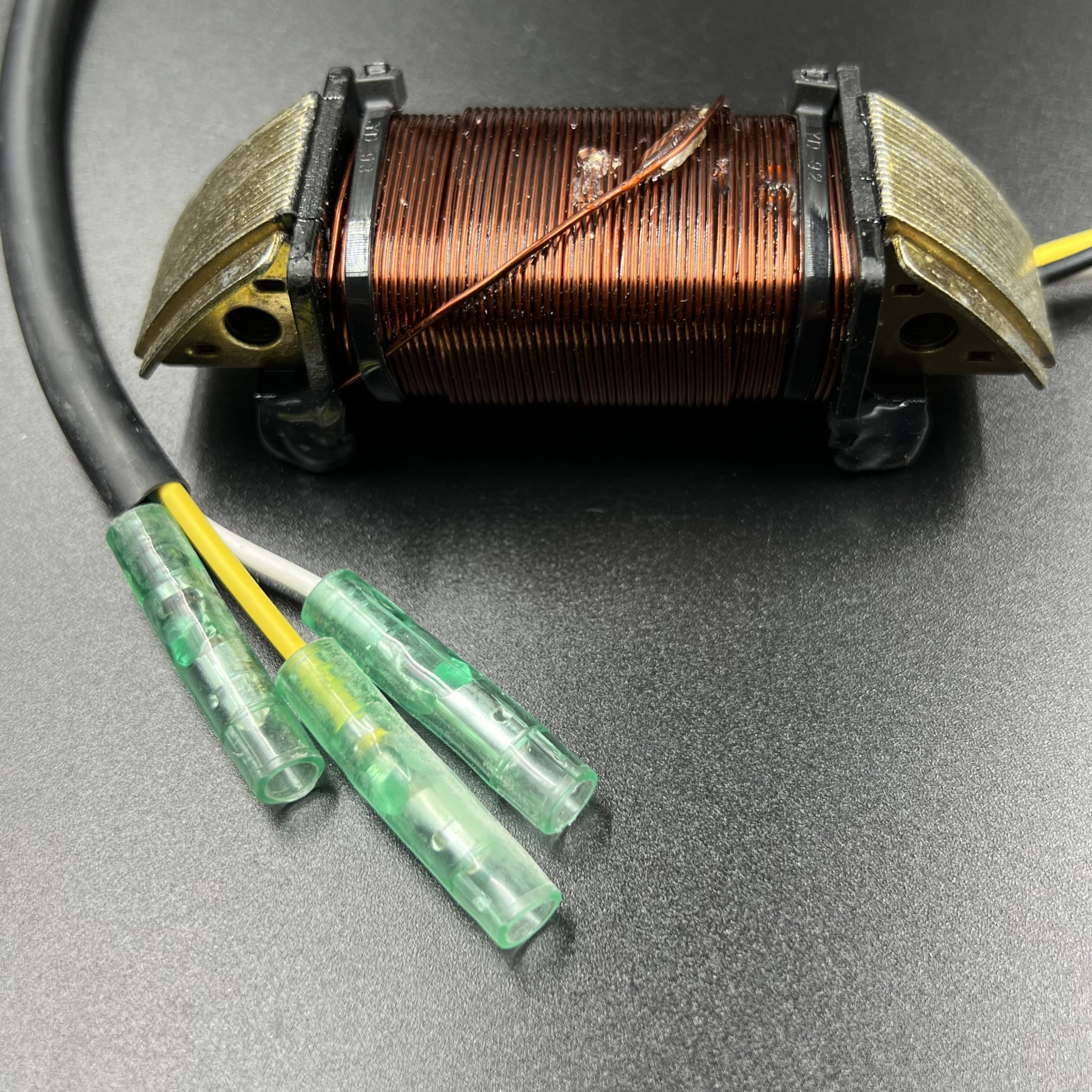 картинка Катушка генераторная подмаховиковая Tohatsu 9.9-18 (YUELANG)