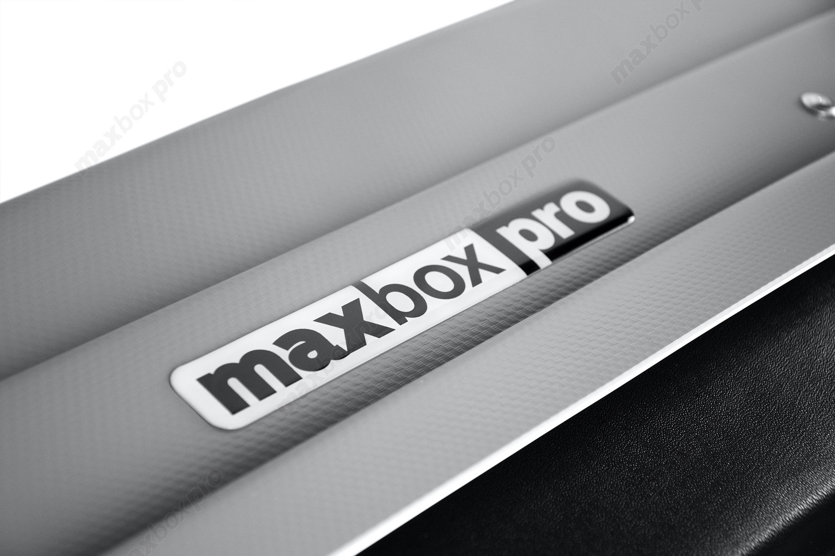 Автобокс MaxBox PRO 520 (большой) карбон серый