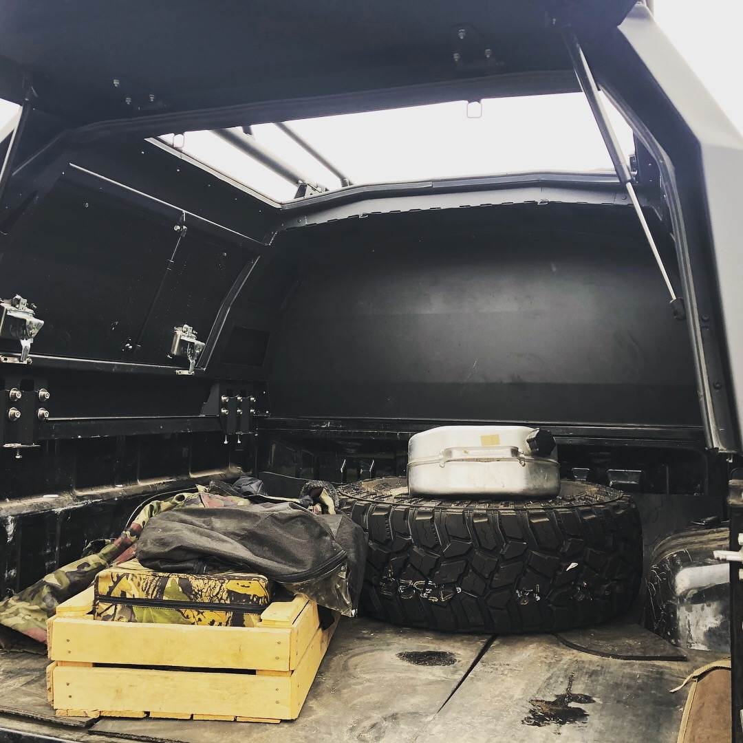 картинка Люк KDT охотничий для кунга, р-ры ориентировочно 1х1.2м