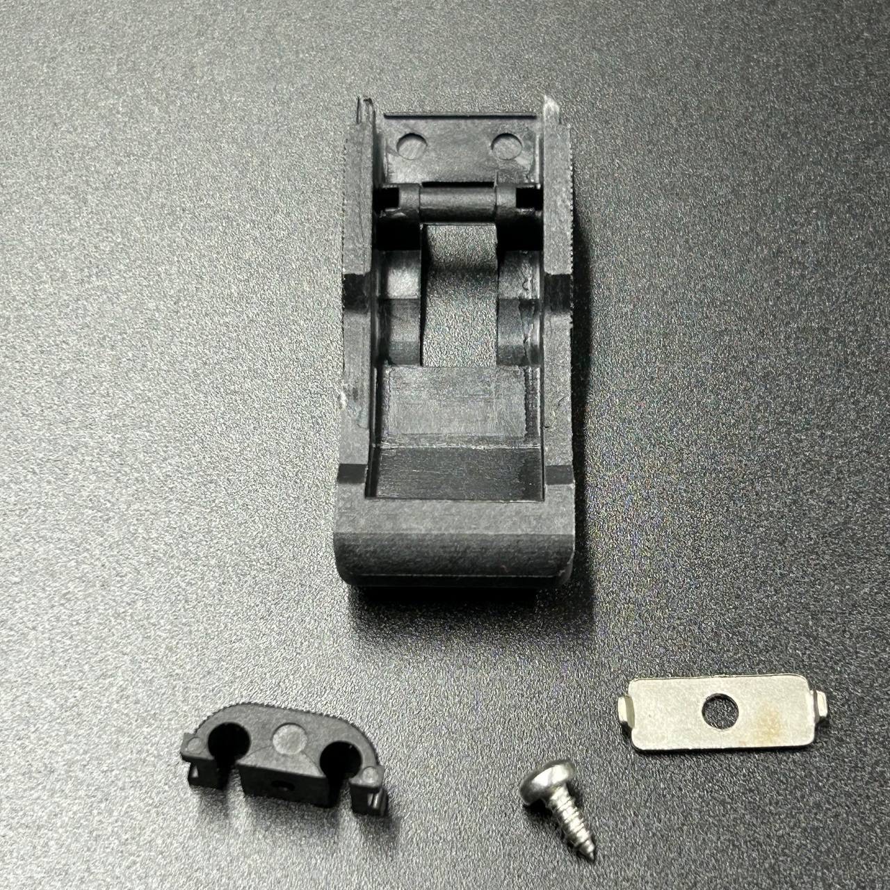 картинка Защелка капота Yamaha 3, F2-4 (PREMARINE)