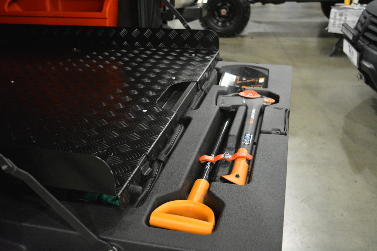 картинка Платформа грузовая выкатная UAZ Pickup (УАЗ Пикап) 2010- CSUAZ.03