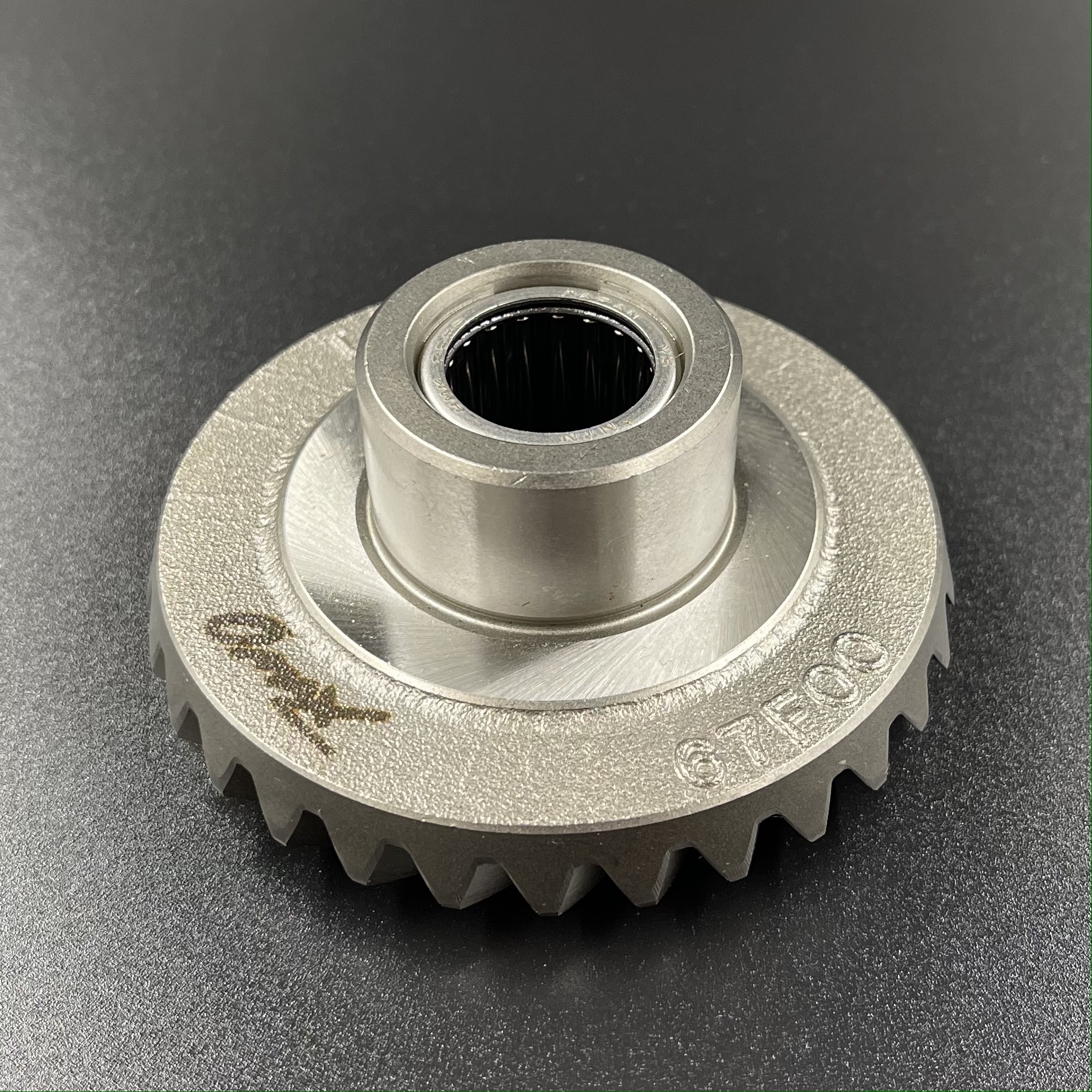 картинка Шестерня переднего хода Yamaha F75-100 (67F-45560-00) (Omax)