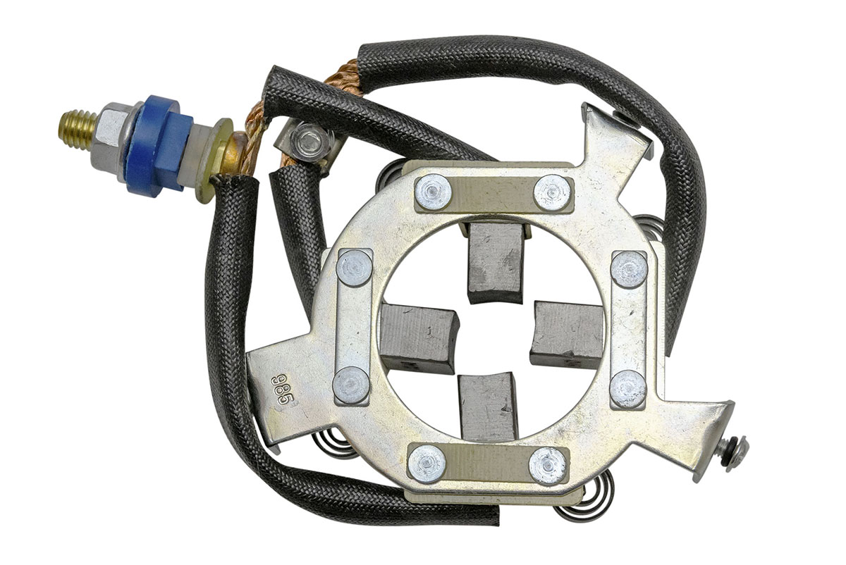 картинка Узел щеточный лебедки Runva EWD12000