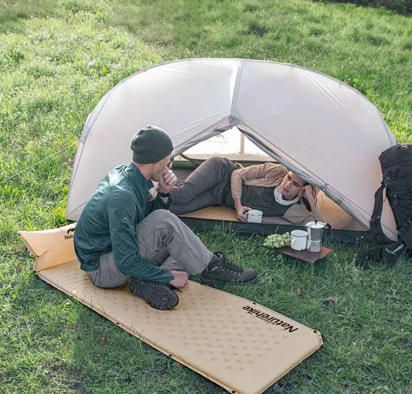 картинка Коврик самонадувающийся с подушкой Naturehike, 296х65х3 см, желтый