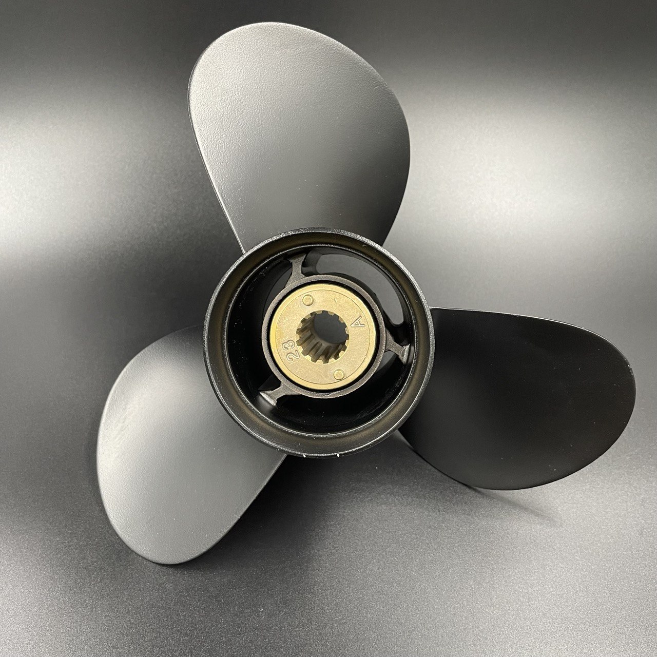 картинка Гребной винт Mercury 25-70 (3x10x17)