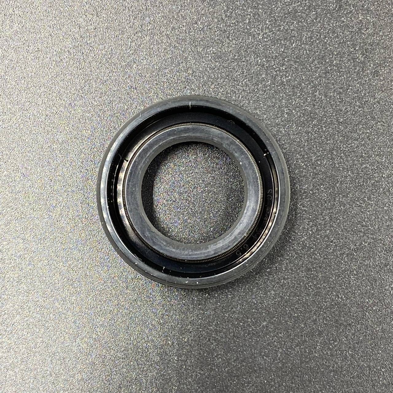 картинка Сальник Suzuki (09289-20009; 93101-20M07) (20x34x6.5) (Kacawa)