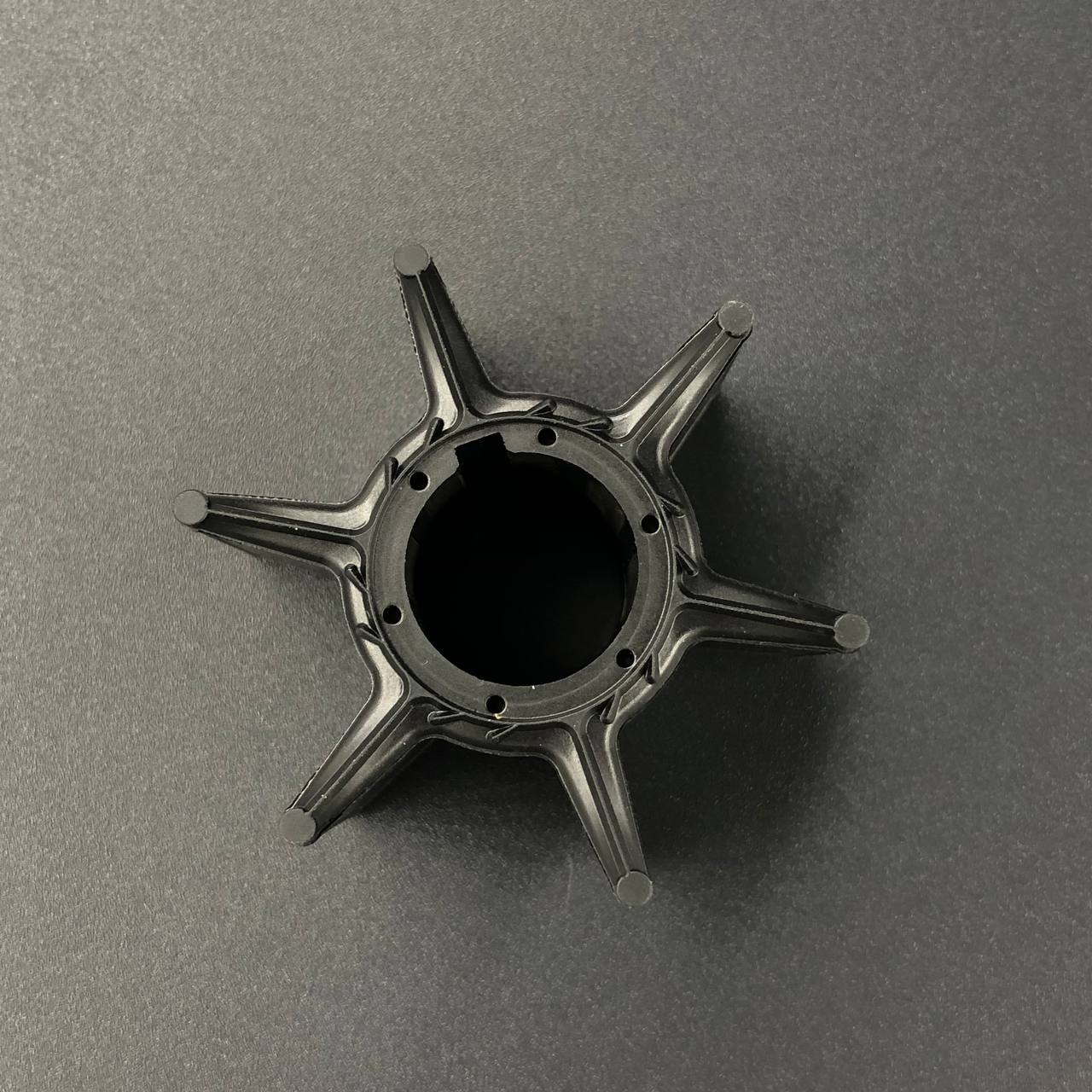 картинка Крыльчатка помпы охлаждения Yamaha F75-100 (Omax2)