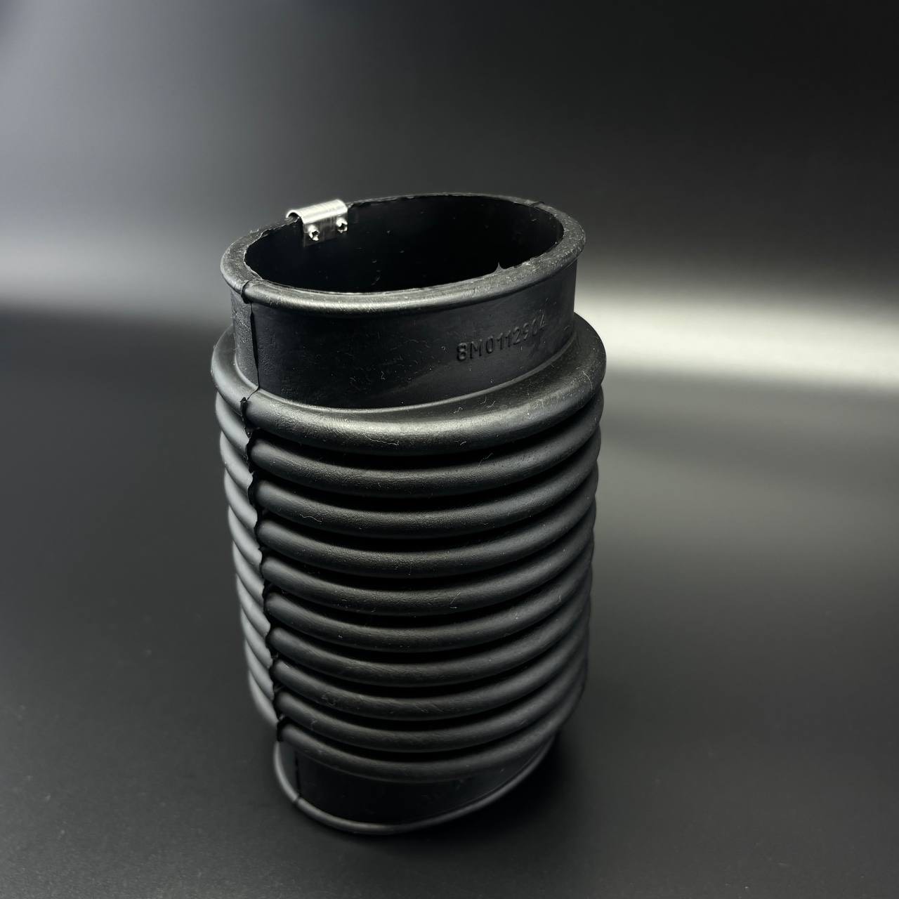 картинка Труба гофрированная резиновая BELLOWS ASSY (18654A1) (Quicksilver)