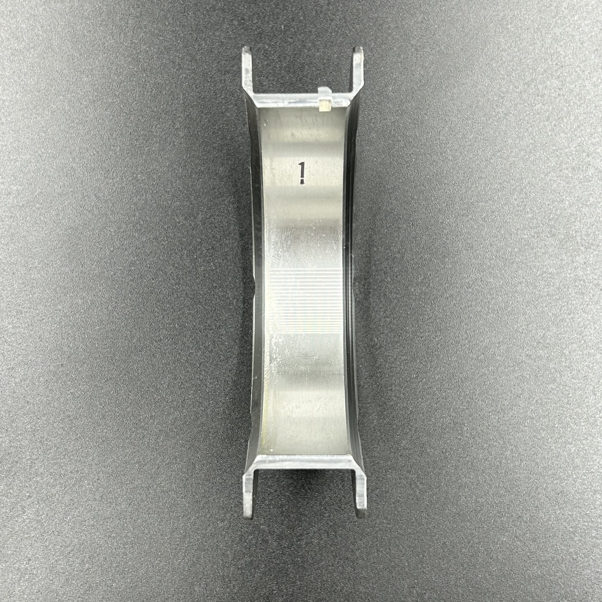 картинка Вкладыш средний (низ) Yamaha F200-250 () (69J-11426-01) (Yamaha)
