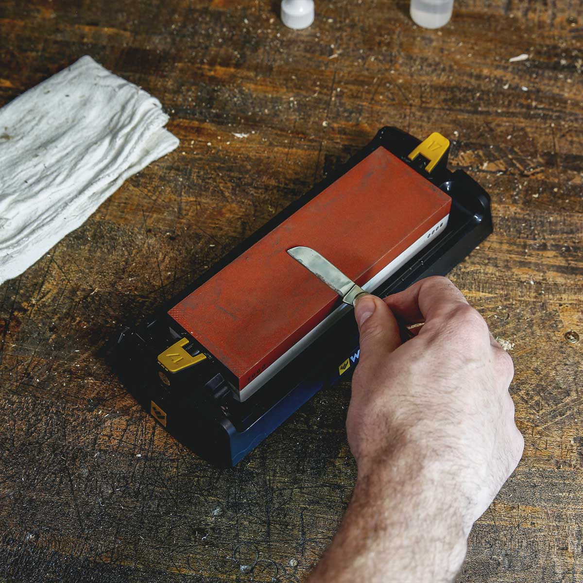 картинка Точилка ручная Work Sharp Benchtop whetstone SHARPENER, WSBCHWHT-I