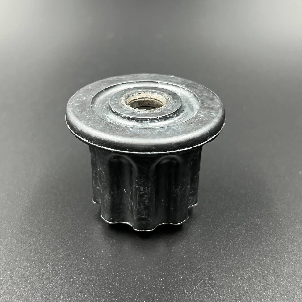 картинка Сайлентблоки опоры двигателя Х8 прав.пер (ZIBO)