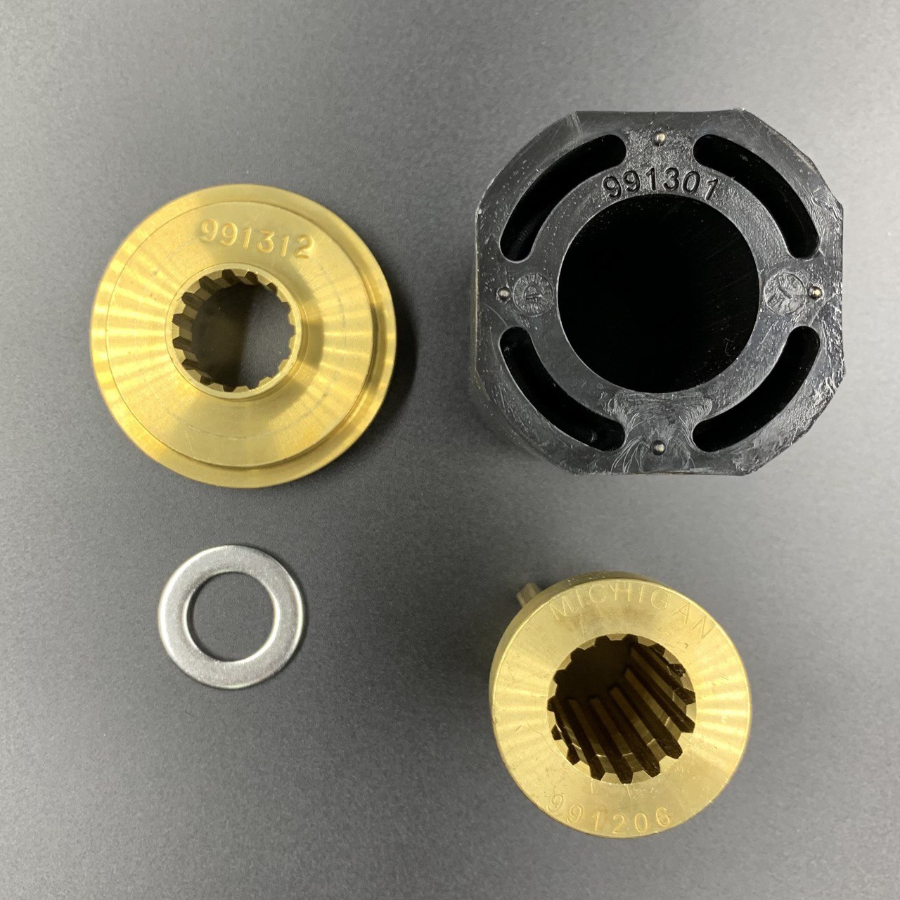 картинка Втулка гребного винта Suzuki DF70-90(A) (Michigan)