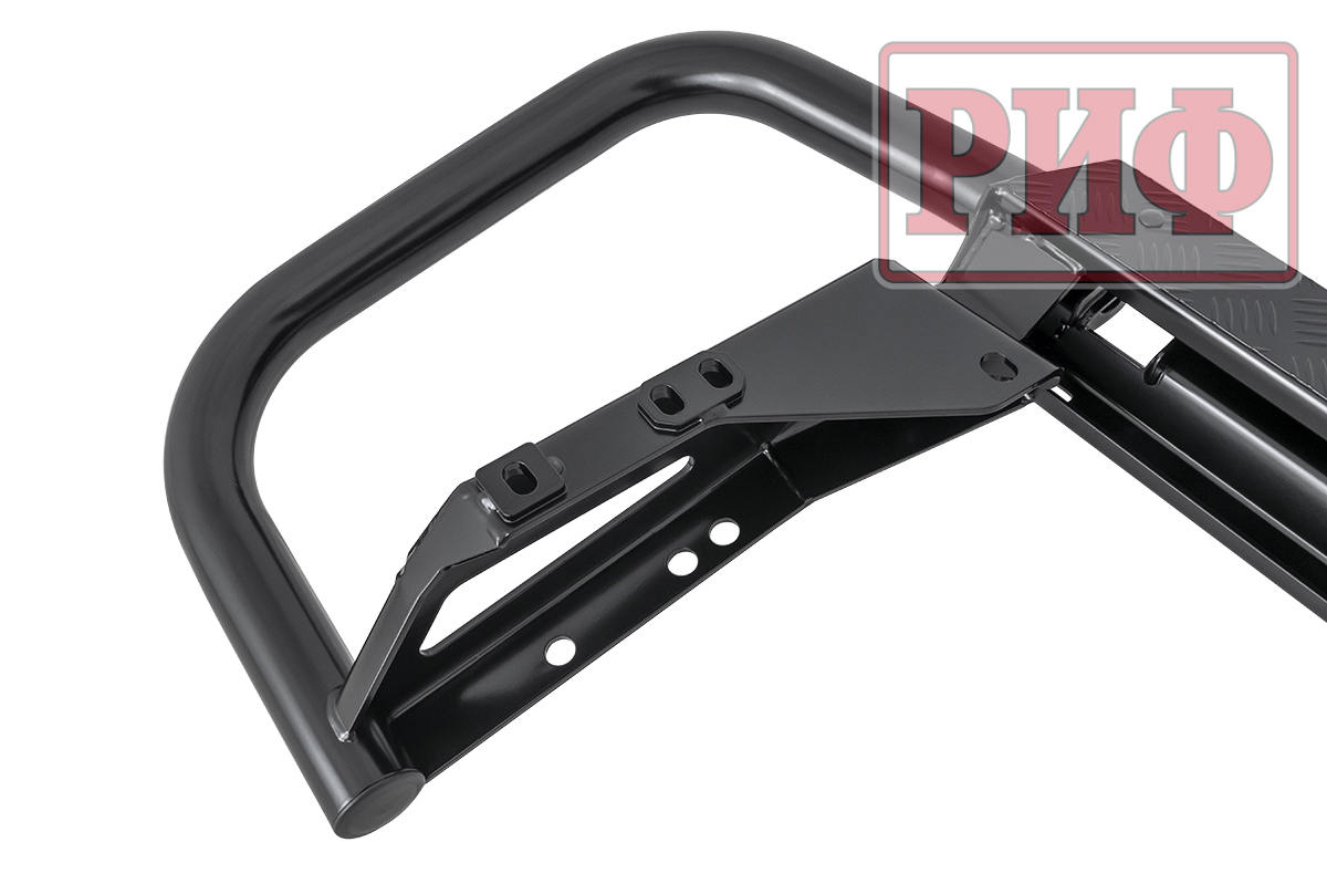 картинка Бампер задний РИФ Toyota Land Cruiser 200 2007-2015 c квадратом