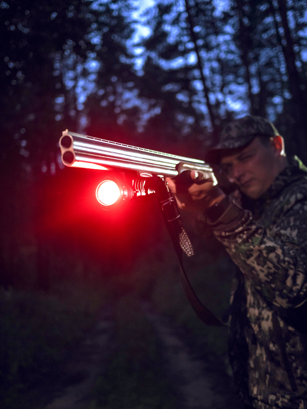 картинка Фонарь Armytek Viking Pro Magnet USB Warm