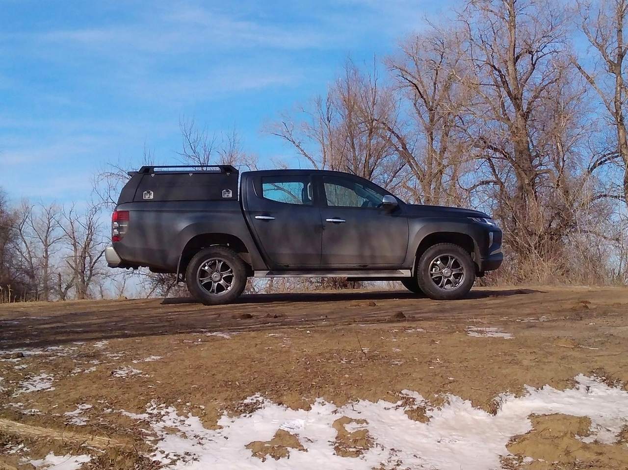 картинка Кунг алюминиевый для Mitsubishi L200 (с 2015 г.в.) 3 двери, неокрашенный — KDT 1328L