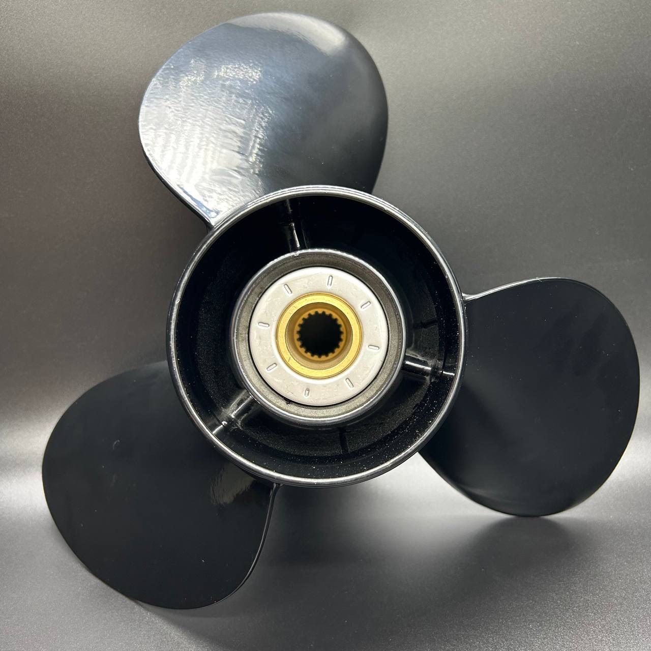 картинка Гребной винт VOLVO Sx Megara (3x14x23) (Polastorm)