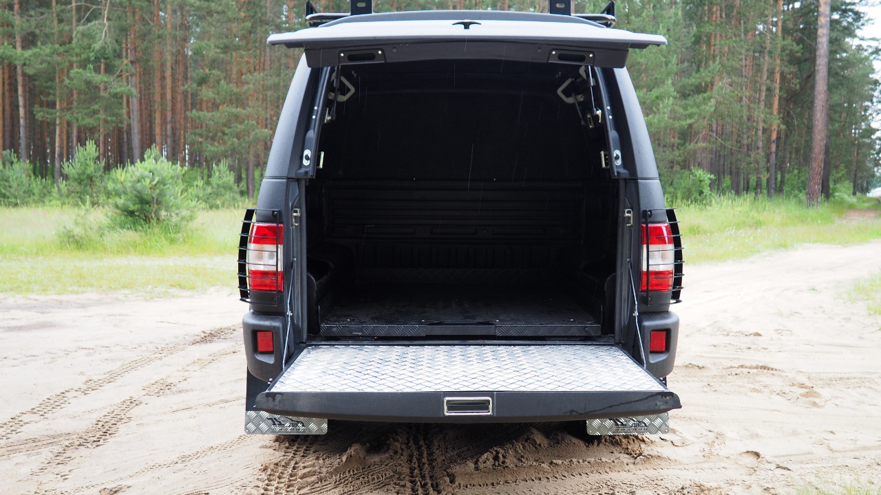 картинка Платформа грузовая выкатная UAZ Pickup (УАЗ Пикап) 2010- CSUAZ.03