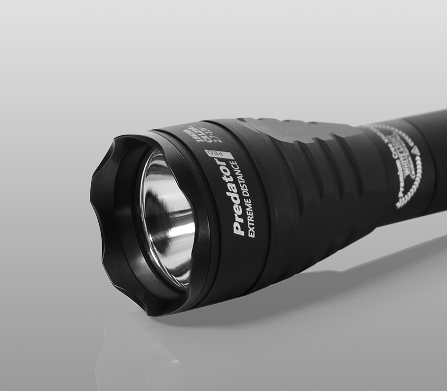 картинка Фонарь ARMYTEK Predator Pro XHP35 HI  ТЕПЛЫЙ