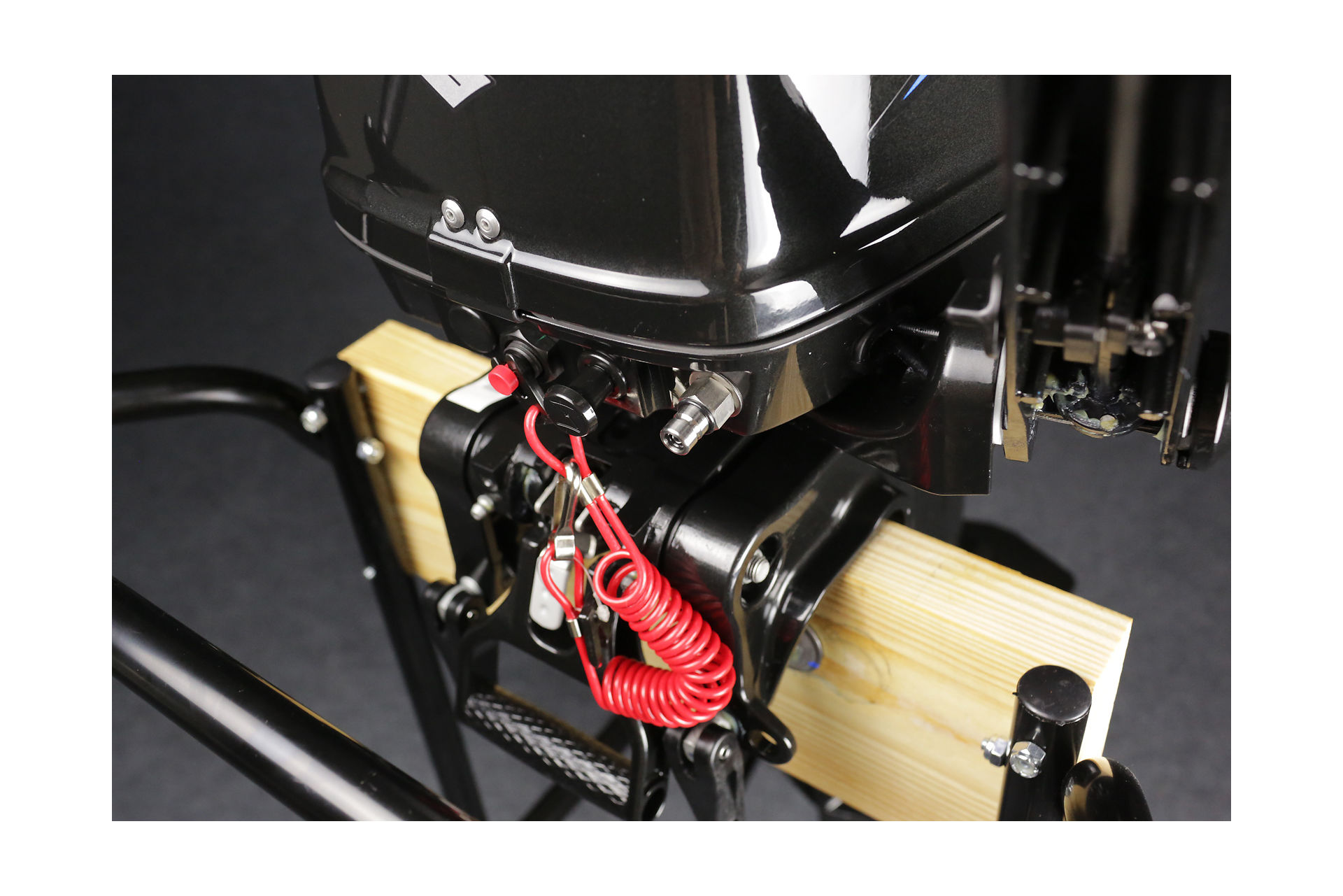 картинка Мотор лодочный Suzuki DT15AS