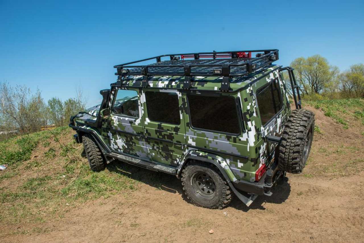 картинка Бампер задний KDT с площадкой под лебедку для Mercedes-Benz G-класс