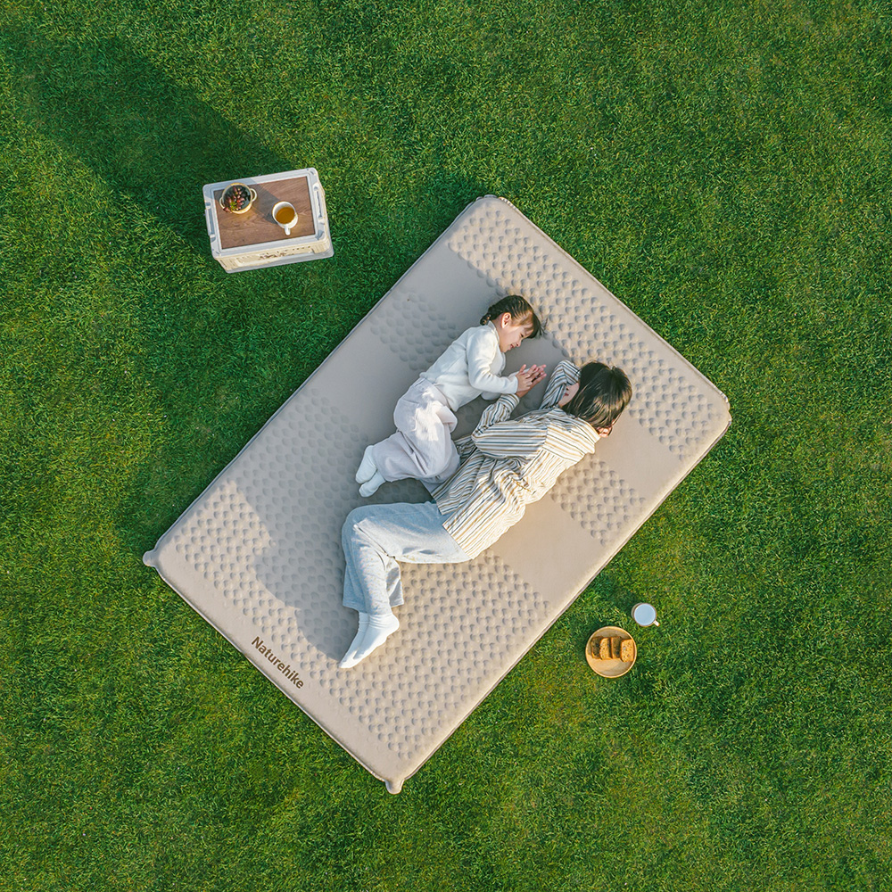 картинка Коврик Naturehike CNK2300WS012 самонадувной двухспальный коричневый 6,5см,6927595753989