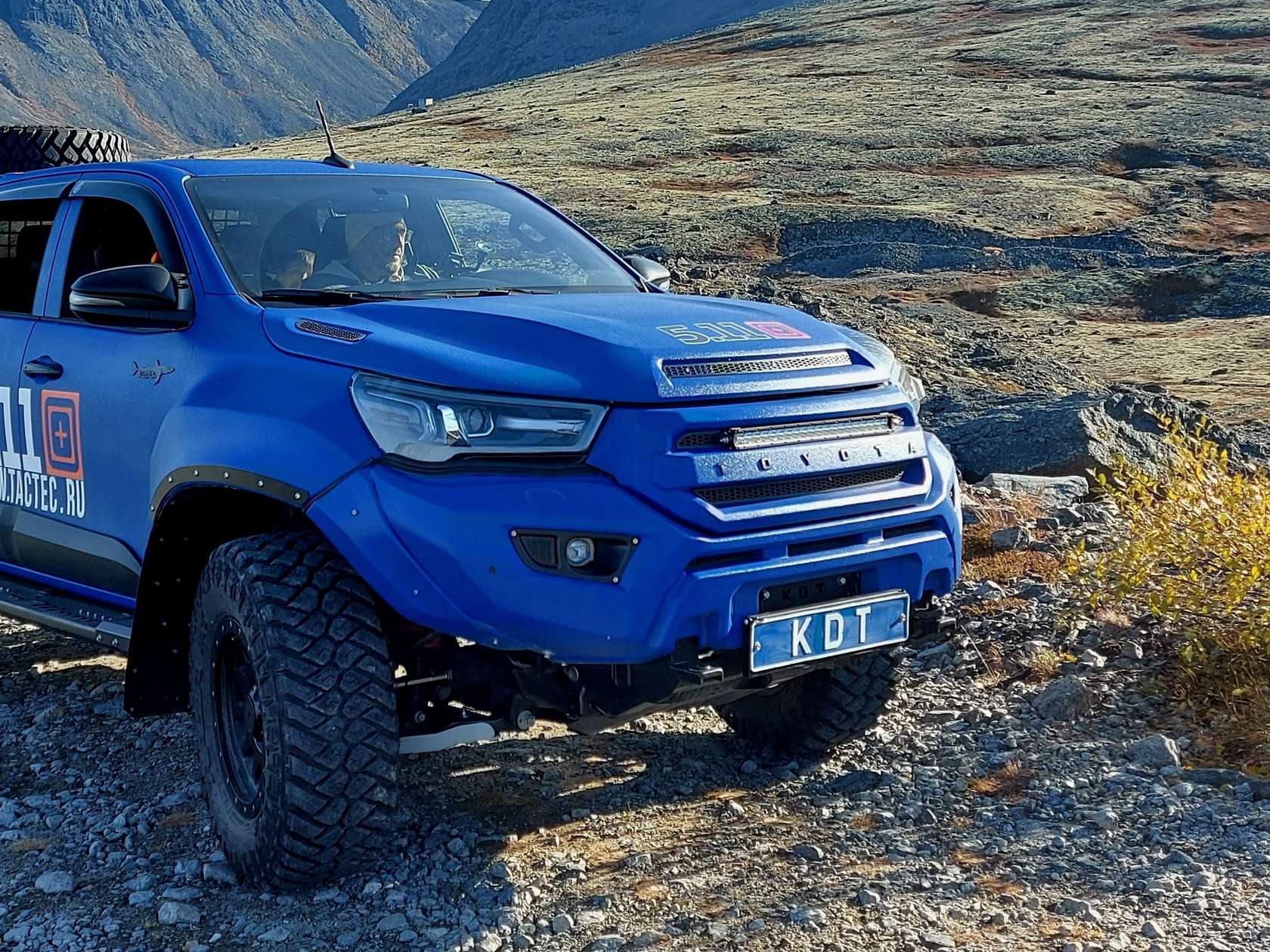 Капот композитный Катран HILUX 2015