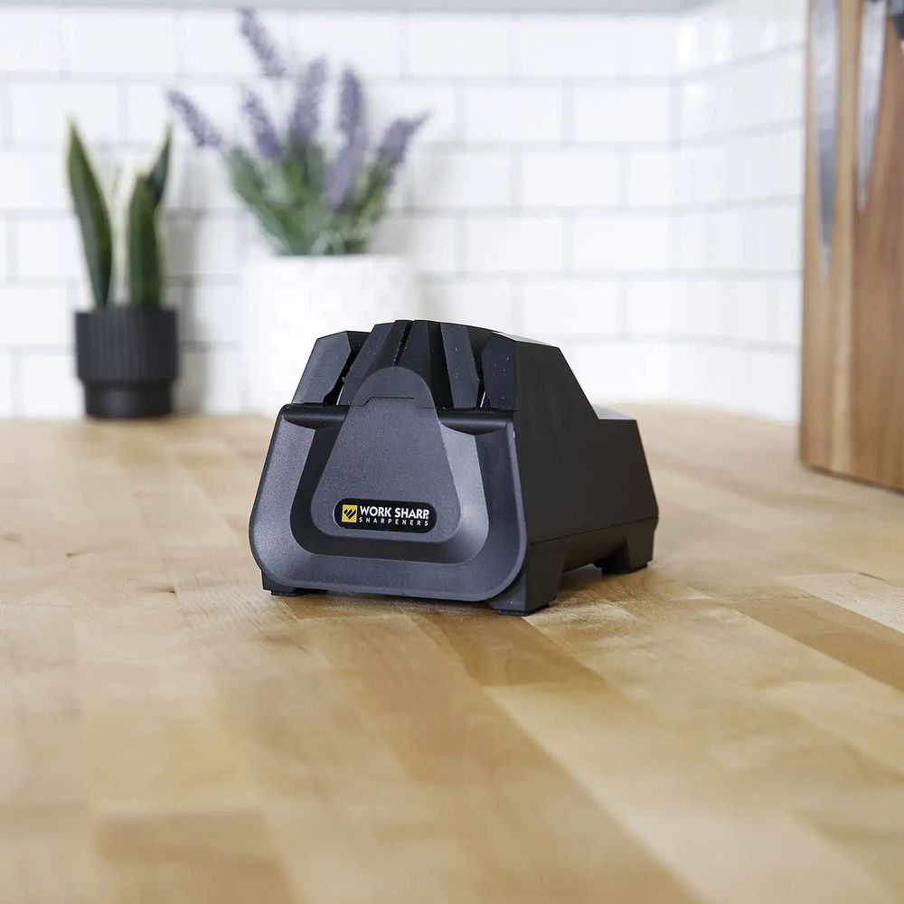 картинка Точилка электрическая кухонная Work Sharp Culinary E2 Kitchen Knife Sharpener