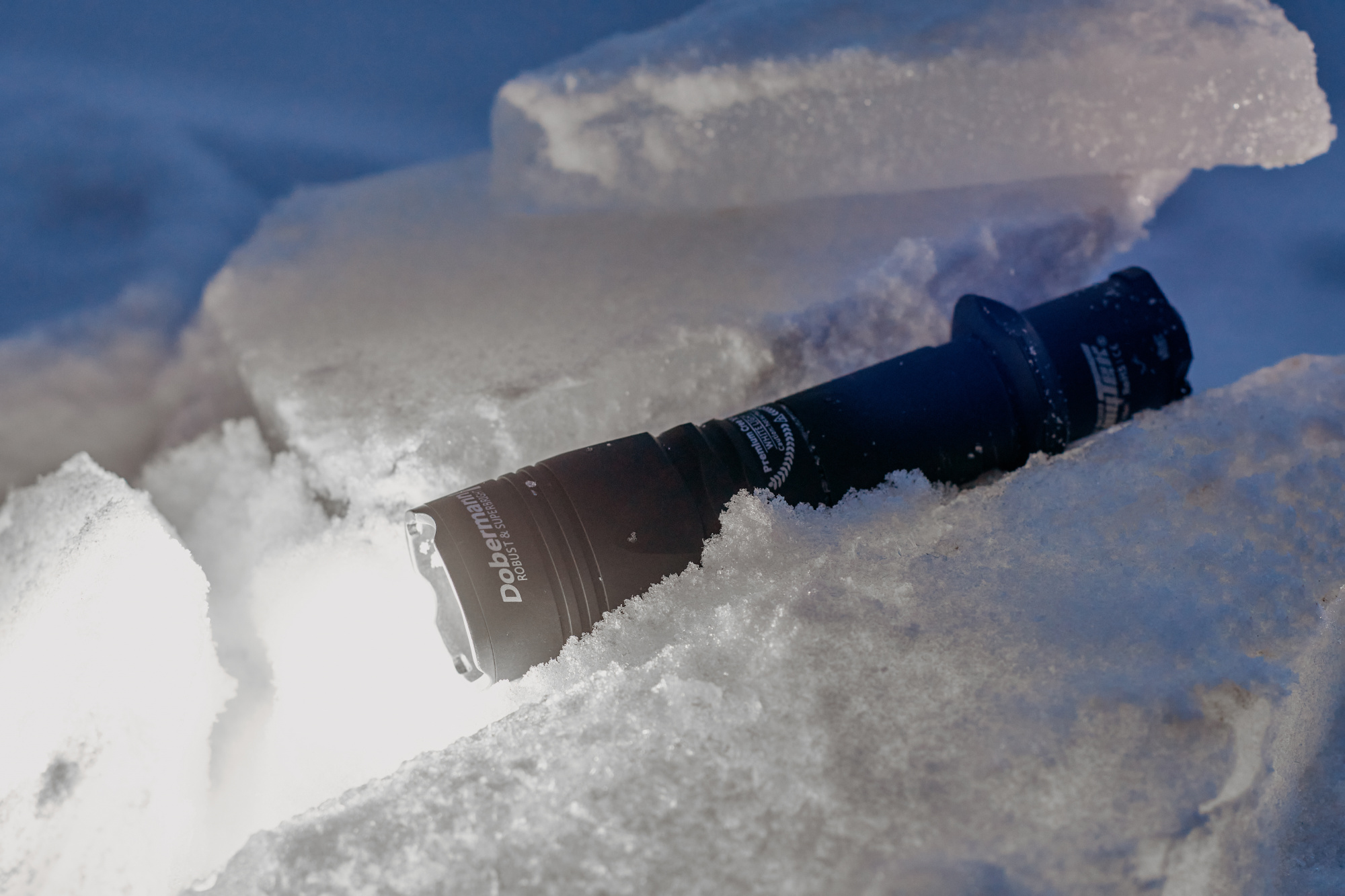 картинка Фонарь Armytek Dobermann Hunting Kit