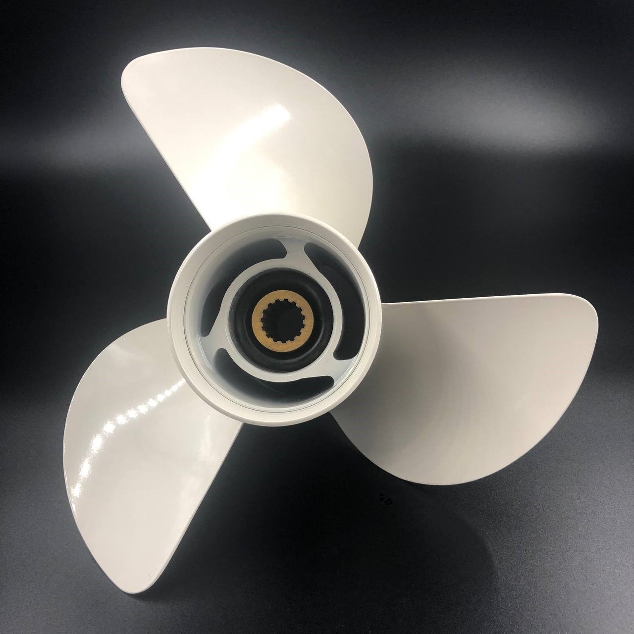 картинка Гребной винт Yamaha 60-140, F70-F130 (3x13-1/4x16)