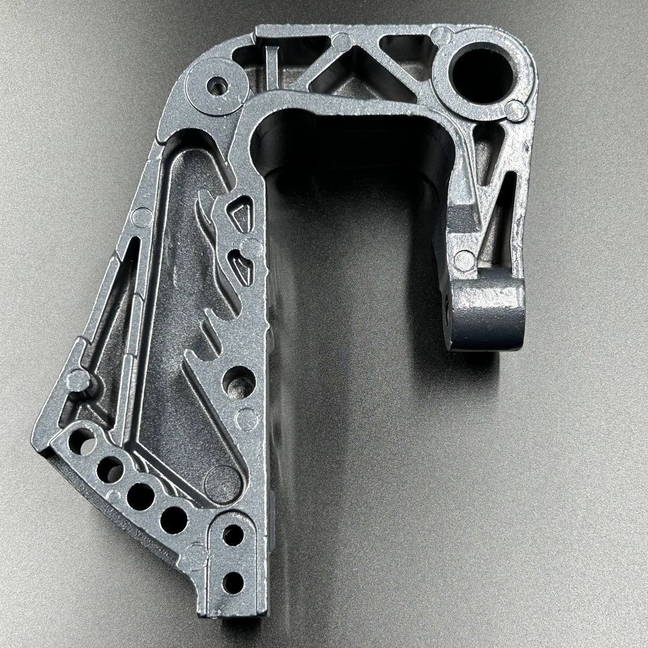 картинка Струбцина подвески левая Yamaha 9.9-15 (YUELANG)