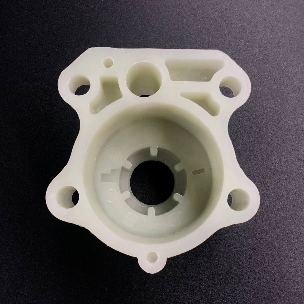 картинка Корпус помпы охлаждения Yamaha 60-90 (PREMARINE)
