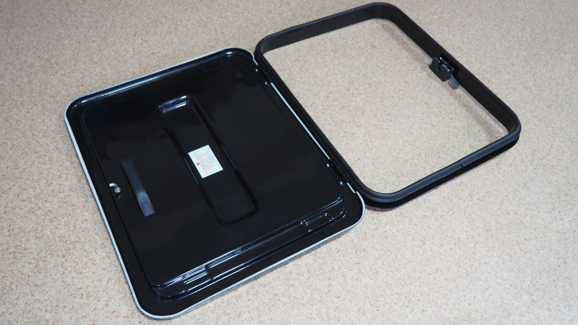 картинка Люк универсальный с открыванием на 180 градусов 60х75 ABC.UNI.012