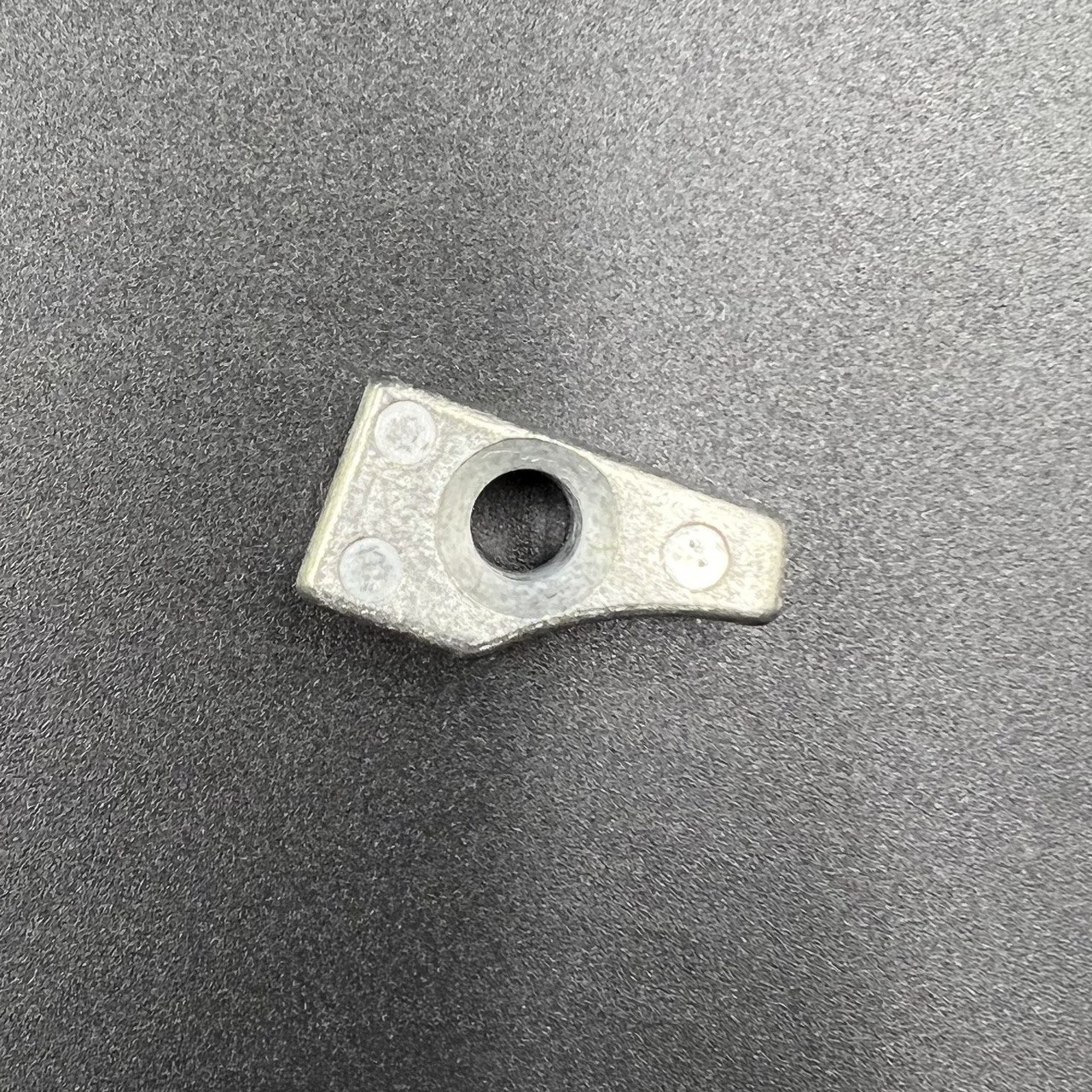 картинка Анод блока Yamaha 25-30 () (689-11325-00) (Yamaha)