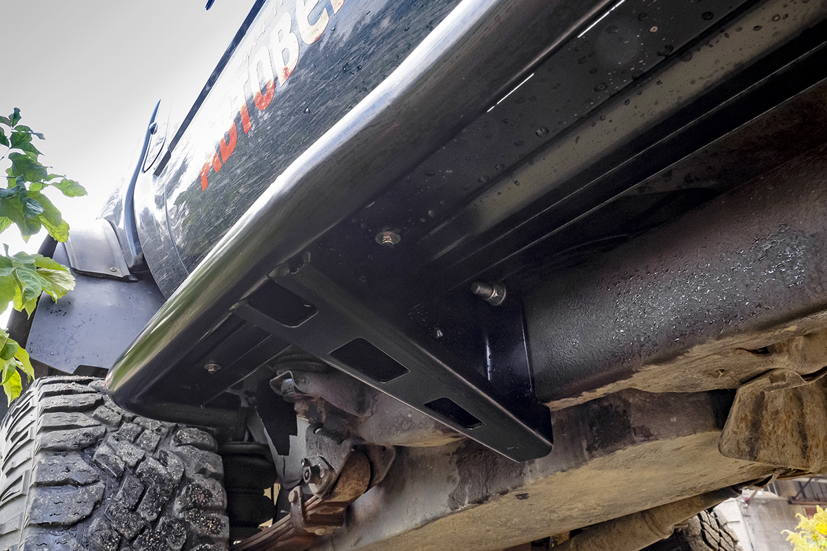 картинка Пороги РИФ силовые Toyota Hilux 1983-1997