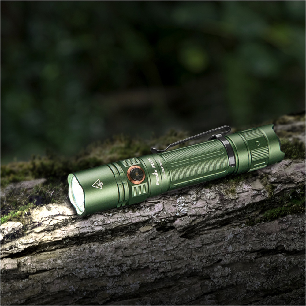 Фонарь Fenix тактический PD35 V3.0 зеленый 1700 люмен