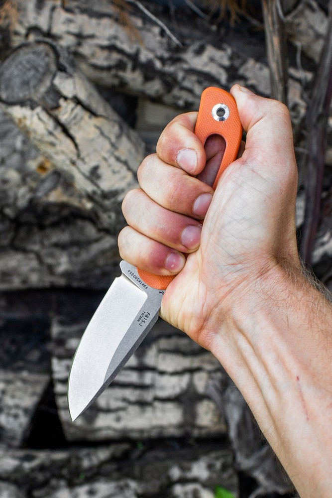 картинка Нож Ruike Hornet F815 черный