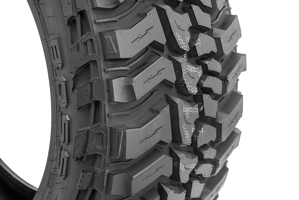 картинка Шина Mickey Thompson LT305/55R20 (33X12.50R20LT) 125/122Q BAJA BOSS