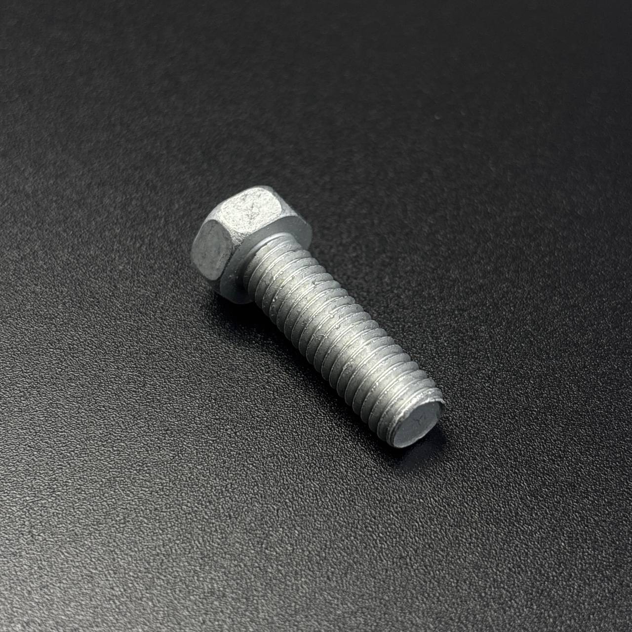 Болт Yamaha 6-250, F4-250 (97095-08025) (Yamaha)