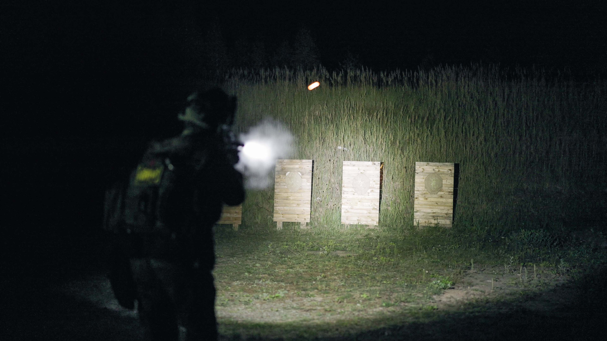 картинка Фонарь подствольный Armytek Parma C2IR Pro