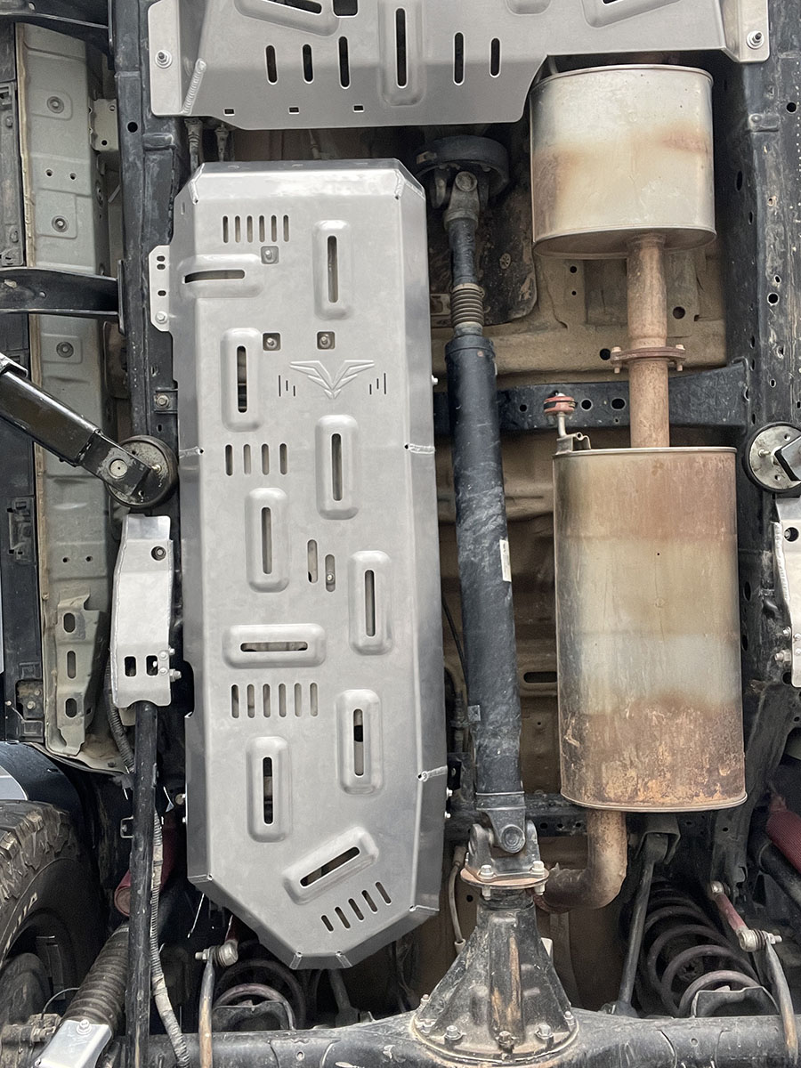 картинка Защита топливного бака TANK 400 2.0T (2024+), алюминий, 8 мм