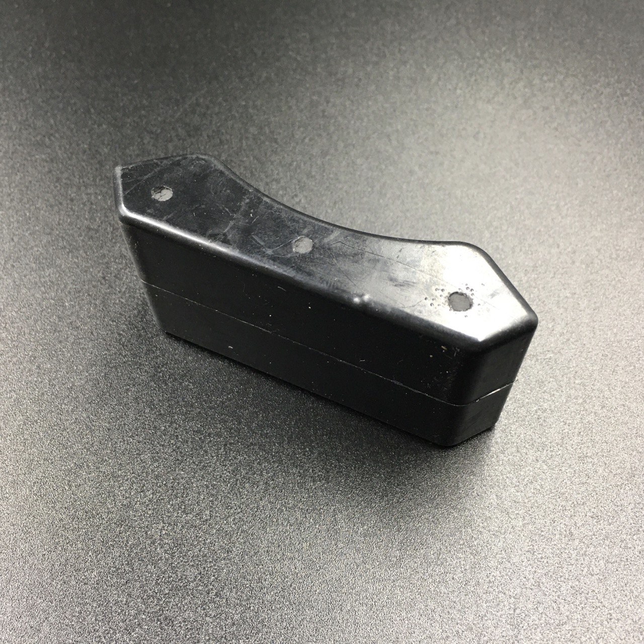 картинка Демпфер опорный резиновый Tohatsu 9.9-18 (Нижний центральный) (PREMARINE)