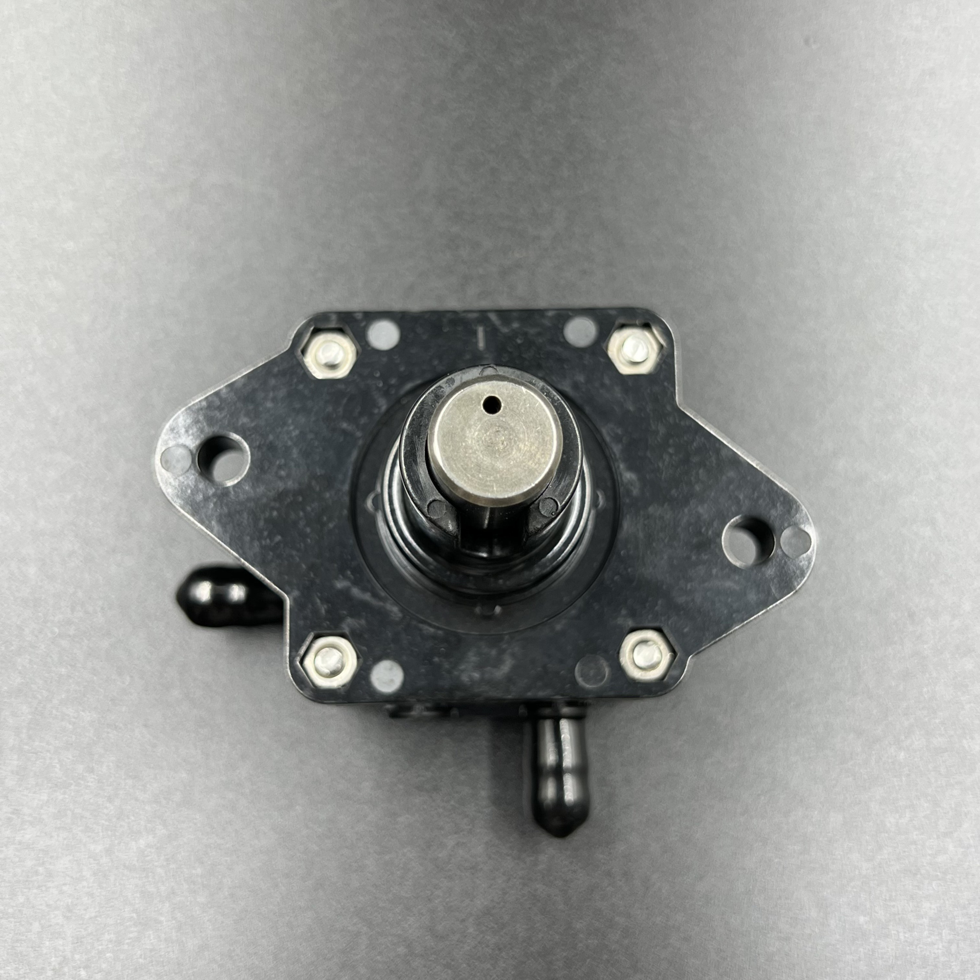 картинка Топливный насос (механический) Suzuki DF90-140 (PREMARINE)