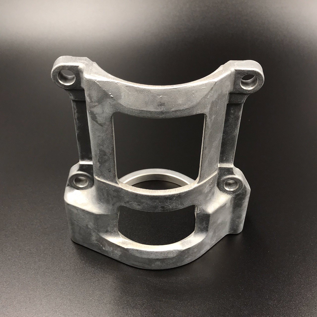 картинка Крепление электростартера Suzuki DT40 (Suzuki)