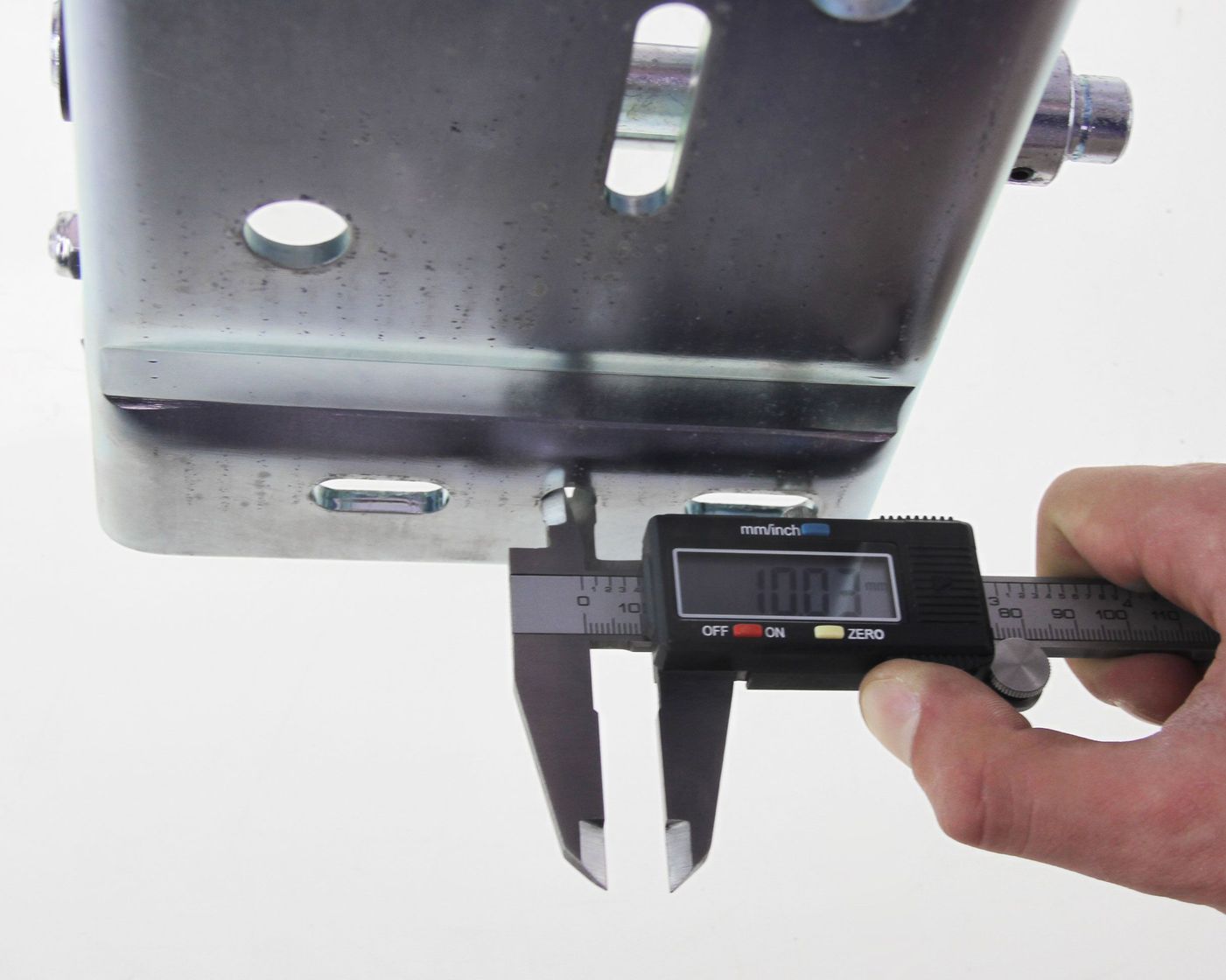 картинка Лебедка для прицепа 2500 lbs (1100 кг)